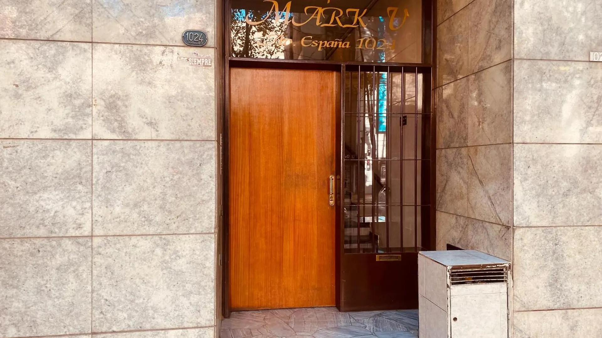 Tu Casa En Espana Y Peatonal - Cochera Privada Incluida - Microcentro Mendoza 0*,  Argentína